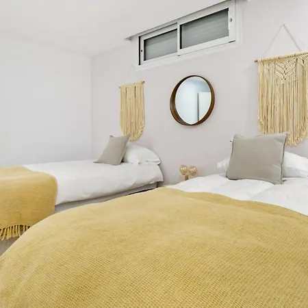 Vivi Homes -villa Perla Pool, Gym, Jacuzzi & Garden * Estepona
