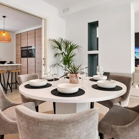 Vivi Homes -villa Perla Pool, Gym, Jacuzzi & Garden