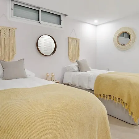 Vivi Homes -villa Perla Pool, Gym, Jacuzzi & Garden Estepona