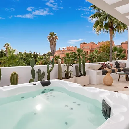 Vivi Homes -villa Perla Pool, Gym, Jacuzzi & Garden Villa *