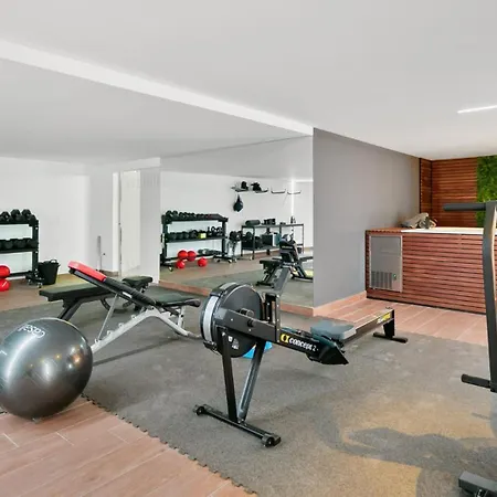Vivi Homes -villa Perla Pool, Gym, Jacuzzi & Garden *
