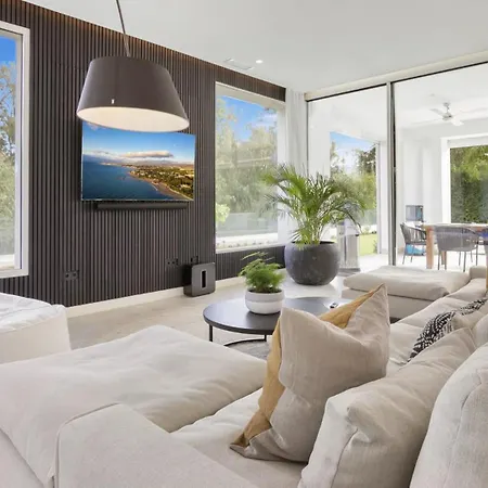 Villa Vivi Homes -villa Perla Pool, Gym, Jacuzzi & Garden *