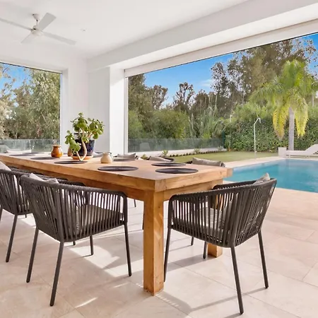 Villa Vivi Homes -villa Perla Pool, Gym, Jacuzzi & Garden